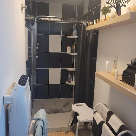 Rum i privatbostad Chez L Habitant...maison Zen Zen Brévonnes
